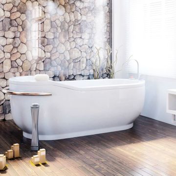 Badewanne auf Holzboden